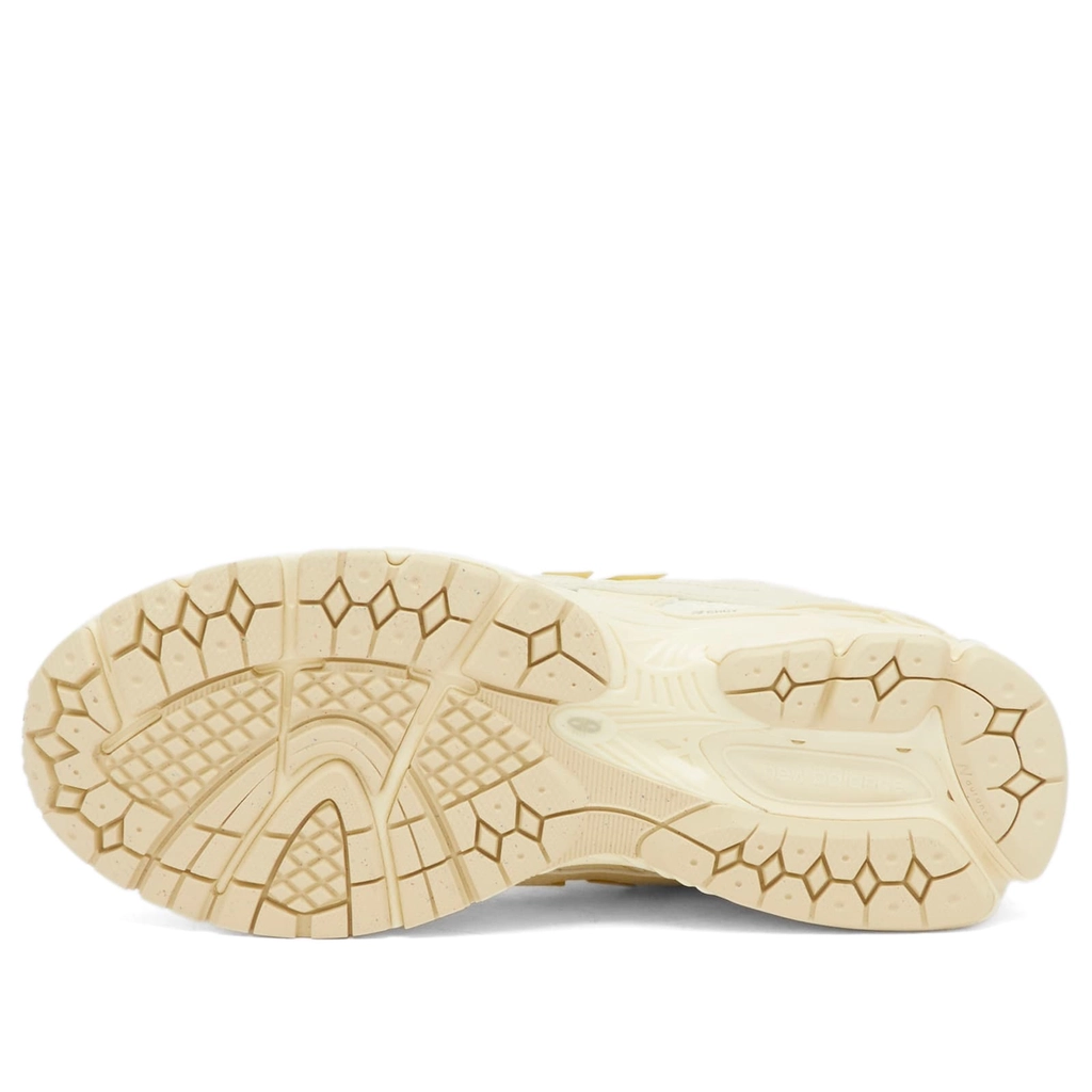 New Balance M1906NK Beige